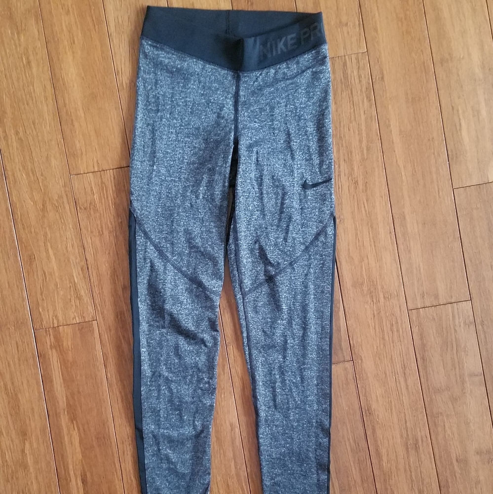 Nike Hypercool leggings